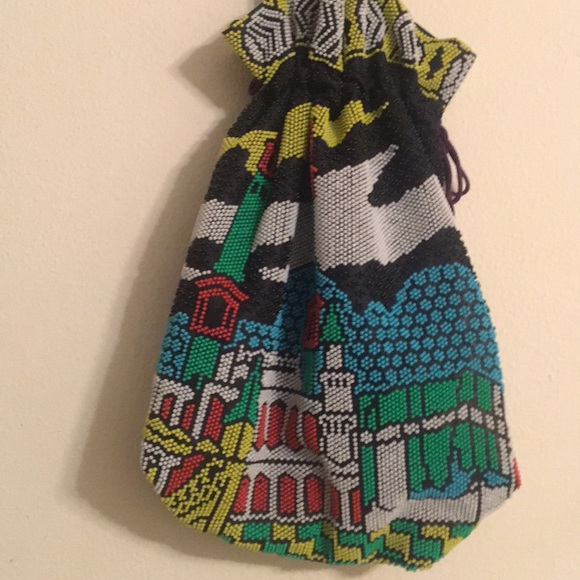 Beaded Shoulder Bag - Picture 5 of 7